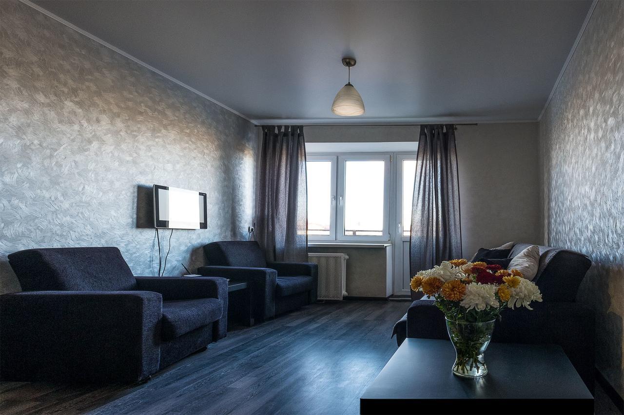 グロドノCentral View Apartamentアパートメント エクステリア 写真